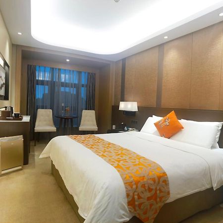 จินเจียง ไพน์ซิตี้ โฮเทล Hotel เซี่ยงไฮ้ ภายนอก รูปภาพ