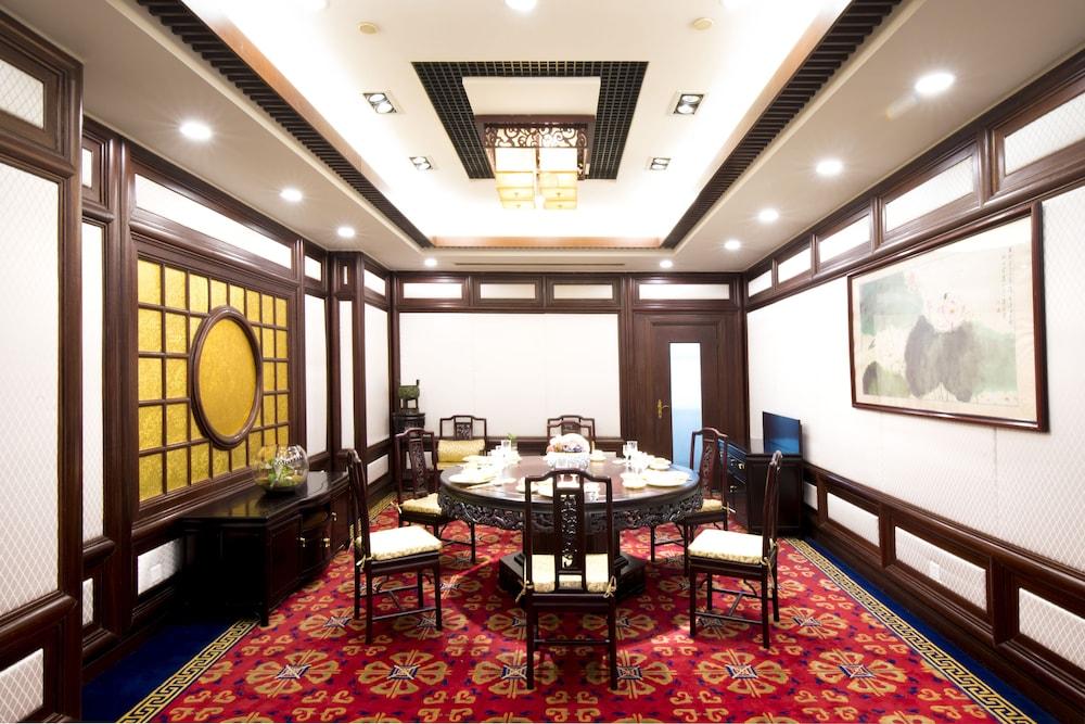 จินเจียง ไพน์ซิตี้ โฮเทล Hotel เซี่ยงไฮ้ ภายนอก รูปภาพ