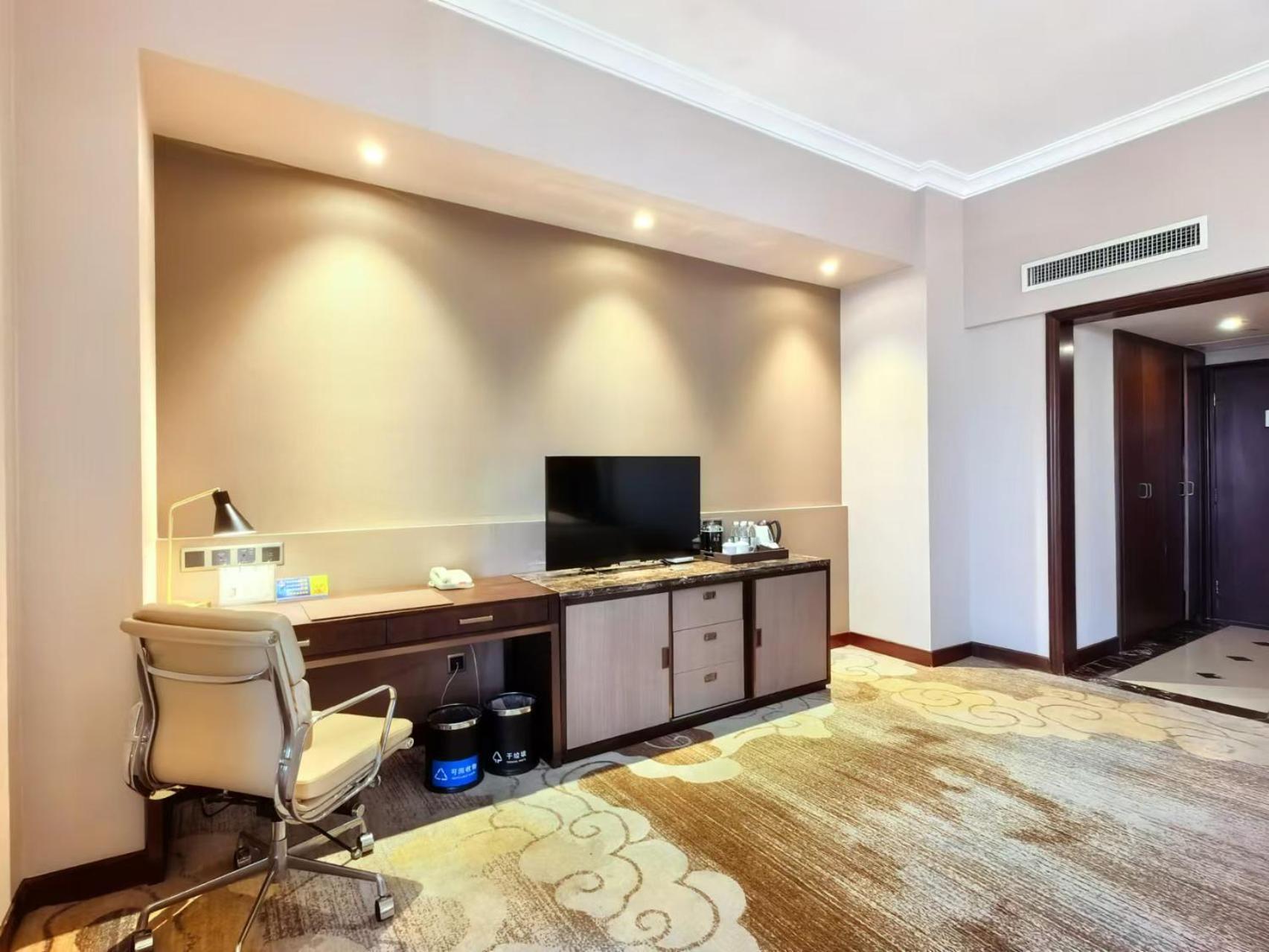 จินเจียง ไพน์ซิตี้ โฮเทล Hotel เซี่ยงไฮ้ ภายนอก รูปภาพ