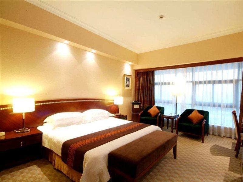 จินเจียง ไพน์ซิตี้ โฮเทล Hotel เซี่ยงไฮ้ ภายนอก รูปภาพ